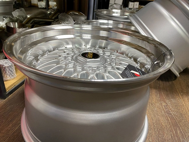 картинка Новые  диски BBS RS R17 J8,5 ET20   5x120/5x112 серебробро + полированная полка магазин  StreetTuning 