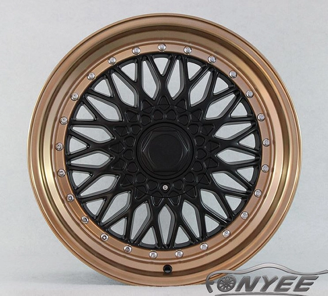 картинка Новые диски BBS RS R18 5X120/5X114,3 ET30 J8 черный мат + серебристые болтики магазин  StreetTuning 