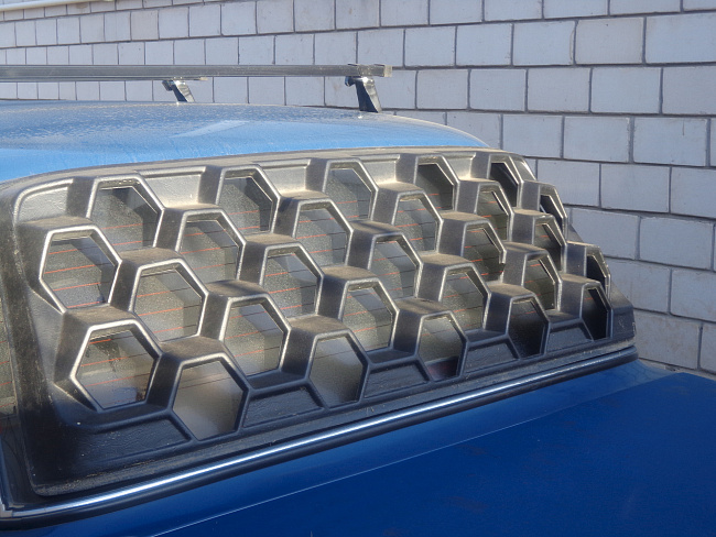 картинка Решетка на заднее стекло "СОТЫ" 2101|07 магазин  StreetTuning 