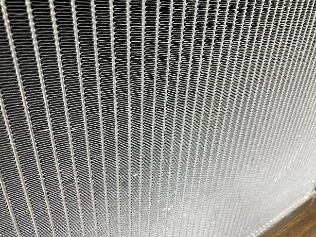 картинка Радиатор алюминиевый Subaru Forester SF5 атмо 40мм AT магазин  StreetTuning 