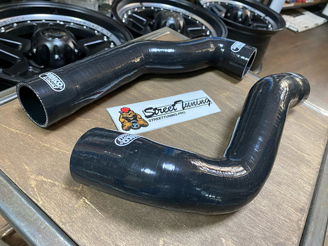 картинка Патрубки радиатора Samco Sport для BMW E36 (325, M3), черные магазин  StreetTuning 