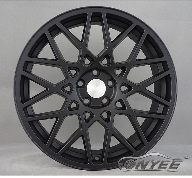 картинка Новые диски Rotiform blq R18 5х112 ET42 J8 черный мат магазин  StreetTuning 