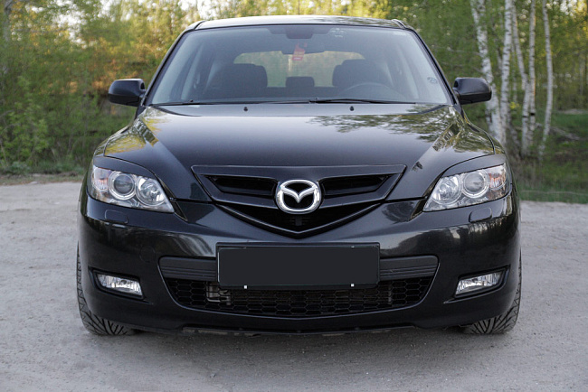 картинка Mazda 3 (хэтчбэк) 2003—2008 Накладки на передние фары (реснички) компл.-2 шт. магазин  StreetTuning 