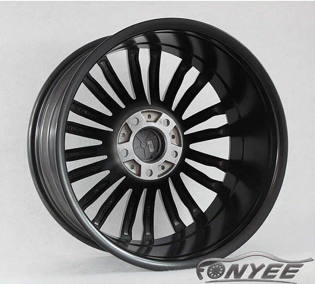 картинка Новые диски BMW style 142 R19 5x120 ET35 J9,5 черное серебро магазин  StreetTuning 