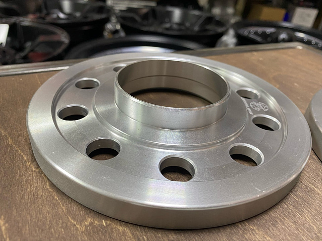 картинка Проставка Starleks 13 мм 5x112  цо 66.6 Silver магазин  StreetTuning 