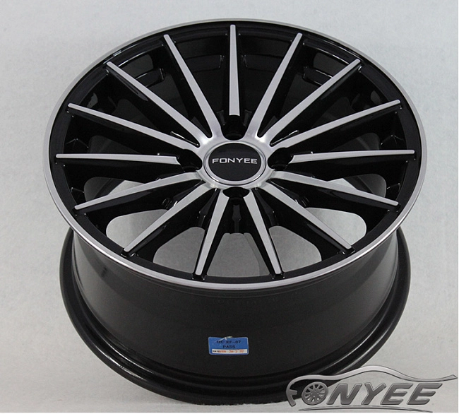 картинка Новые диски Vossen VFS2 Replica R16 4X100 ET35 J7 черный глянец + серебро магазин  StreetTuning 