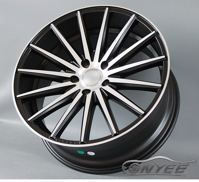 картинка Новые диски Vossen VFS2 Replica R19 5X114,3 ET35 J8,5 черный мат + серебро магазин  StreetTuning 