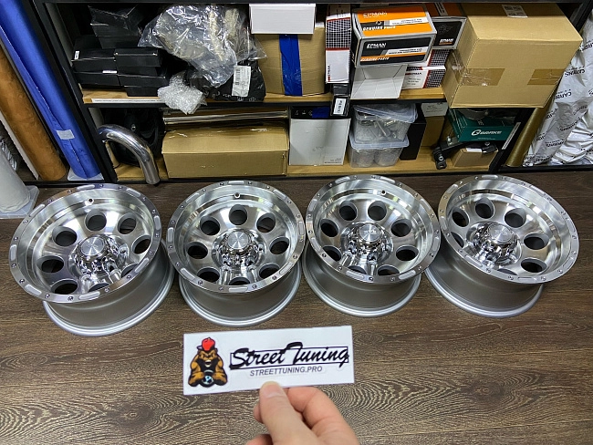 картинка Новые диски GT WHEEL Style R15 J8 et -30 5x139,7, серебро магазин  StreetTuning 