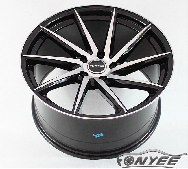 картинка Новые диски Vossen CVT-L Replica R19 5X114,3 ET35 J10 черный глянец + серебро магазин  StreetTuning 