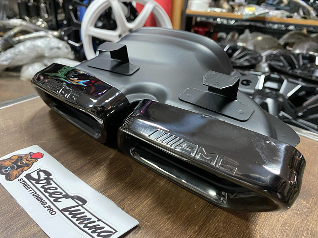 картинка Насадки на глушитель AMG style для Mercedes C63 / GLE63 / GLS63 / SL63 магазин  StreetTuning 