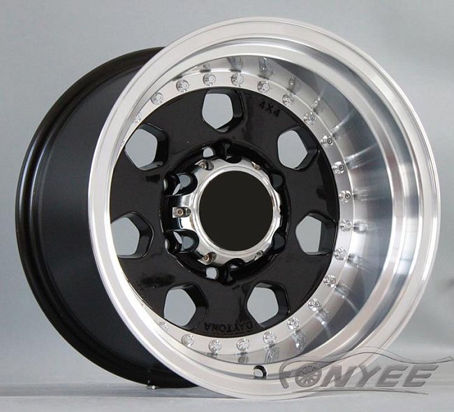 картинка Новые диски Daytona R15 6х139,7 ET-44 J10 черный глянец + полированная полка магазин  StreetTuning 