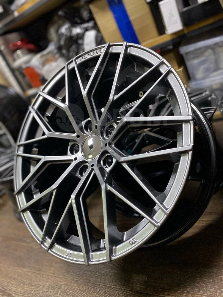 картинка Новые диски Vorsteiner V-FF 107 R17 J7.5 ET38 5X108 Hyper Black от магазина  StreetTuning
