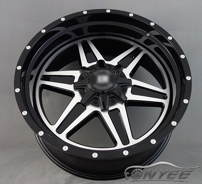 картинка Новые диски Mudder Xtreme XM317 R22 5х139.7/150 ET-12 J10 черный + серебро магазин  StreetTuning 