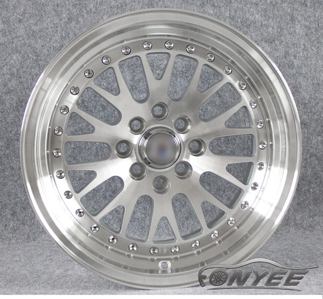 картинка Новые диски ESM 007 R16 4x100-4x114,3 ET25 J8 серебристые магазин  StreetTuning 