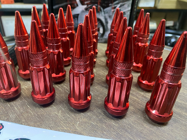 картинка Комплект гаек пики (пули) Starleks, 14х1.5, цвет красный, 20 шт. магазин  StreetTuning 