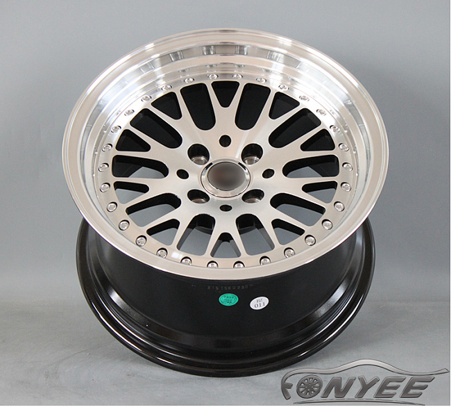 картинка Новые диски ESM 007 R15 4x100 ET25 J8 серебристые магазин  StreetTuning 
