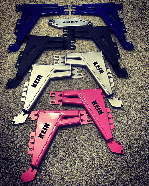 картинка Комплект усилителей (распорки) под переднее крыло для Subaru ?Impreza 01-07 магазин  StreetTuning 