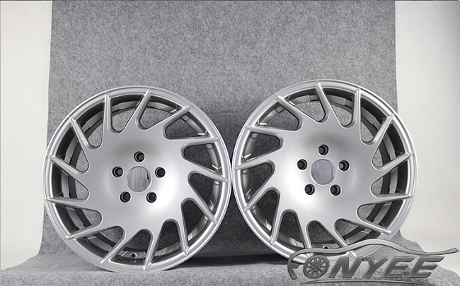 картинка Новые диски Vossen VLE1-L Replica R18 5X112 ET40 J8,5 серебро магазин  StreetTuning 