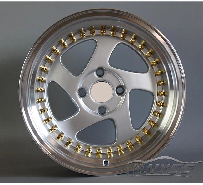 картинка Новые диски Rotiform TMB Flat R15 4х100 ET25 J8 серебро + золотистые болтики магазин  StreetTuning 