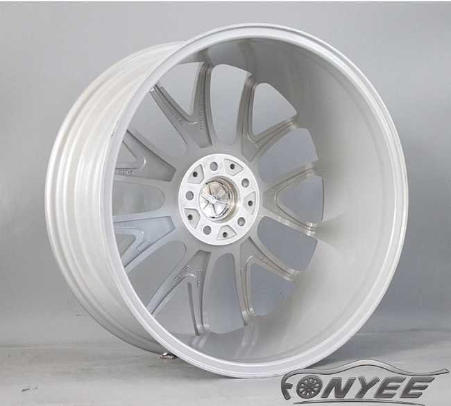 картинка Новые диски Styluz M537 R20 5х112 ET35 J8,5 серебро магазин  StreetTuning 