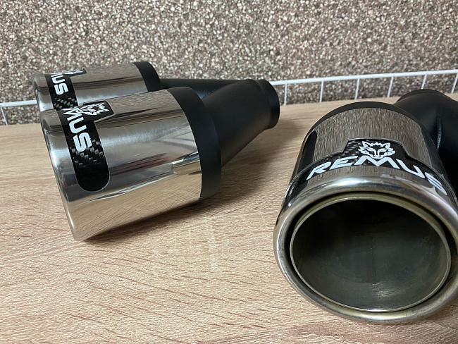 картинка Насадки на глушитель Remus Style двойные комплект- 2 шт 51 х 89 мм магазин  StreetTuning 