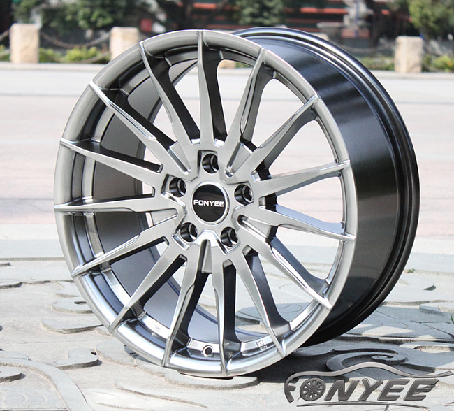 картинка Новые диски WORK URBANZONE FERVORE R18 5X114,3 ET40 J8,0 платиновые магазин  StreetTuning 