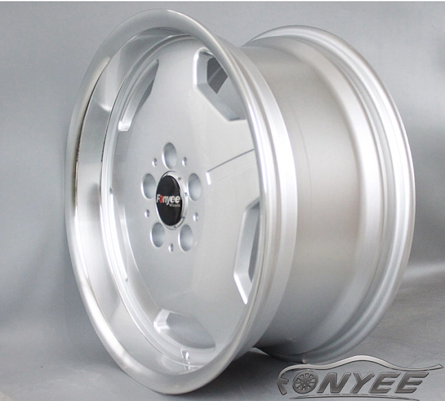 картинка Новые диски Mercedes AMG Monoblock R17 5X112 ET30 J8 серебро + полированная полка магазин  StreetTuning 
