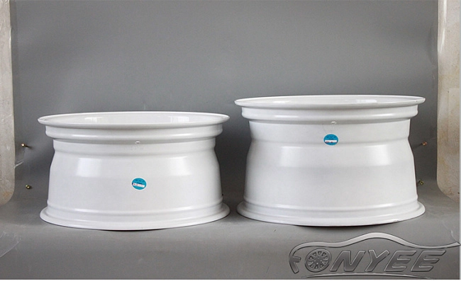 картинка Новые диски BBS RS R16 4X100/5X100 ET20 J9 белый глянец + золотистые болтики магазин  StreetTuning 