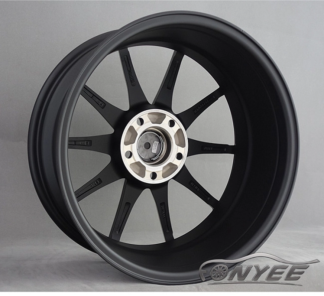 картинка Новые диски Rays G25 R17 5X114,3 ET40 J7 черные матовые + серебристая окантовка магазин  StreetTuning 