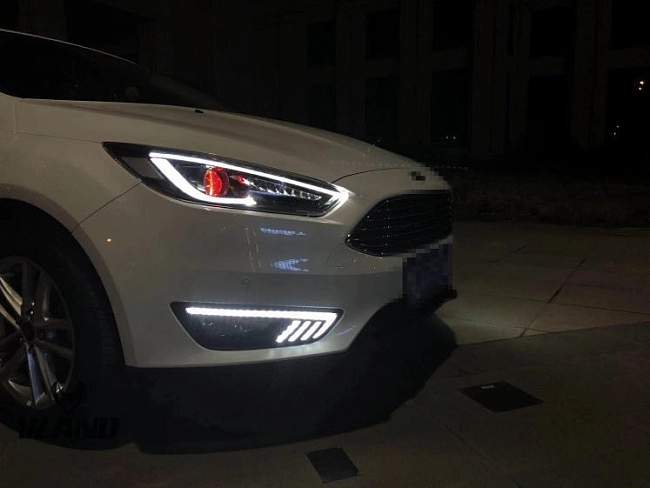 картинка Передние фары Ford Focus 3 2015-2017 г магазин  StreetTuning 