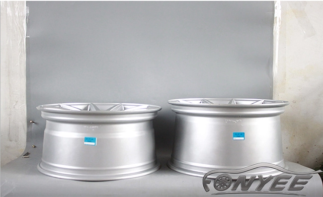 картинка Новые диски Vossen VFS1 Replica R18 5X114,3 ET35 J9,5 серебро магазин  StreetTuning 