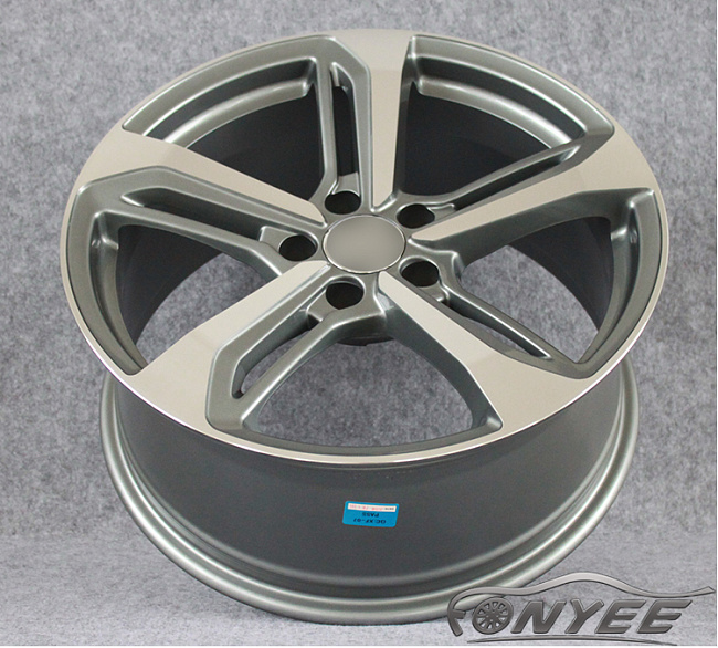 картинка Новые диски Audi RS 7 R19 5x112 ET35 J8,5 серый + серебро магазин  StreetTuning 