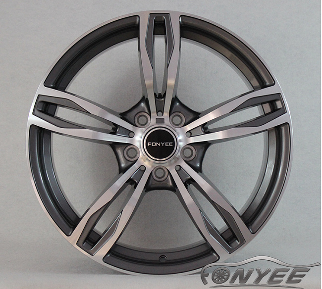 картинка Новые диски BMW F10 style R19 5x120 ET35 J8,5 серый + серебро магазин  StreetTuning 