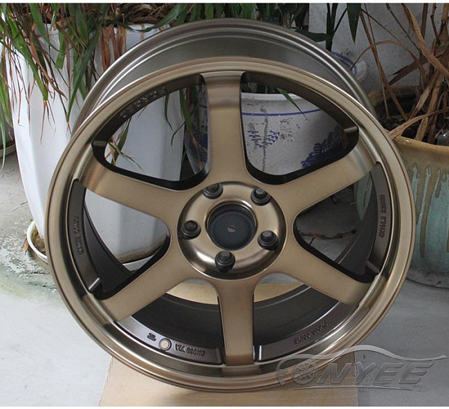 картинка Новые диски Rays TE37 R18 5X114,3 ET35 J9 золото мат + полированная полка золото магазин  StreetTuning 