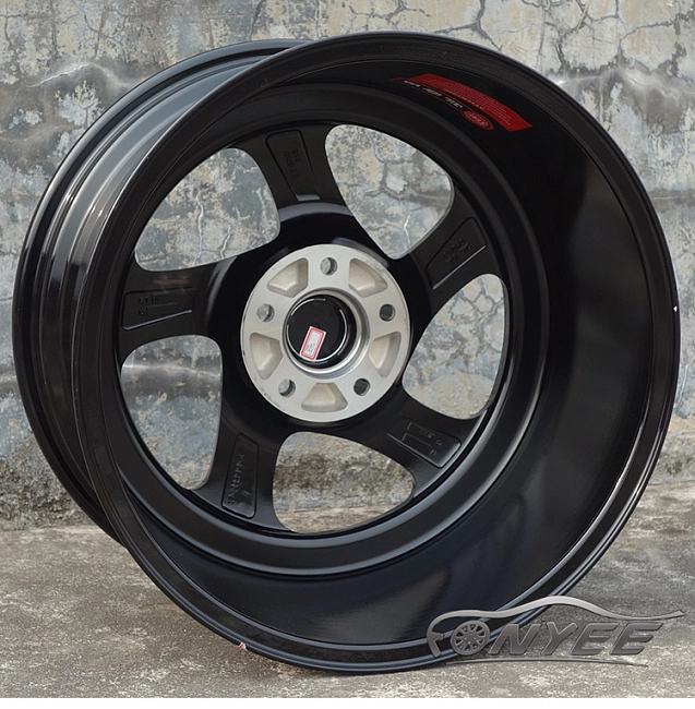 картинка Новые диски Rotiform TMB Flat R18 5х114,3 ET30 J9,5 черный глянец + золотые болтики магазин  StreetTuning 