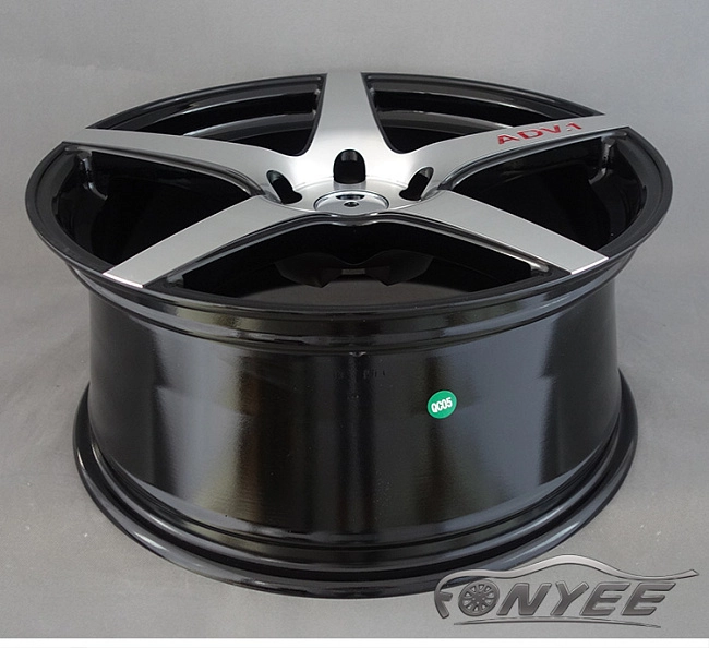 картинка Диски ADV.1 5 R18 J8 ET+35 5x108 черные матовые + серебро магазин  StreetTuning 