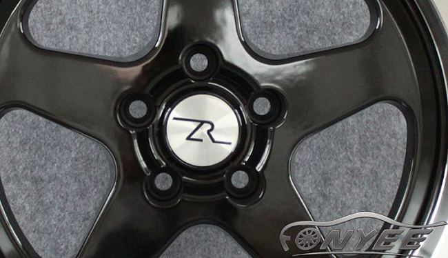 картинка Новые диски ZR R17 5x114,3 ET20 J10 черные + полированная полка магазин  StreetTuning 