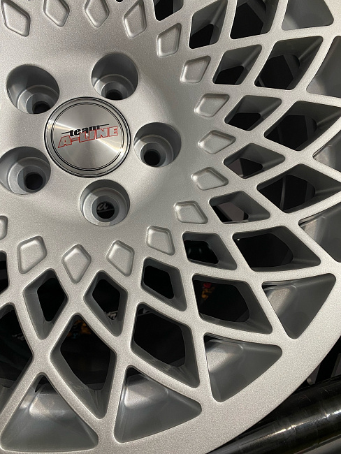 картинка Новые диски STUTTGART STX R15 J8 ET25 5X100, Silver магазин  StreetTuning 