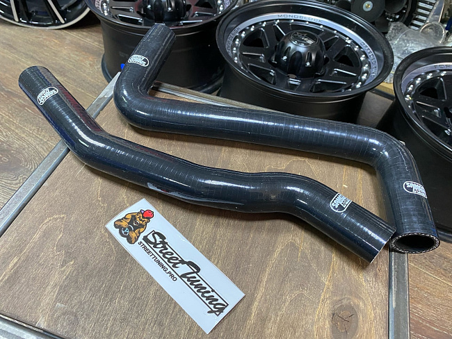 картинка Патрубки радиатора Samco Sport для Toyota Celica GT4 ST205, черные магазин  StreetTuning 