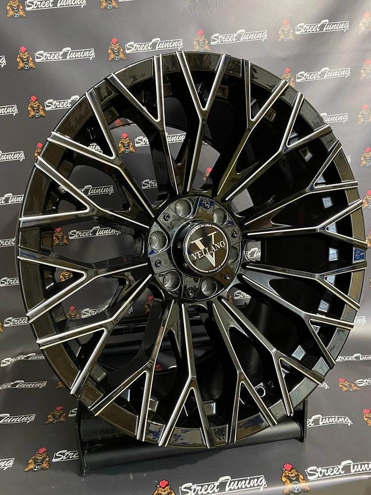 картинка Новые диски Vellano R20 J10 ET(-18) 6x139.7/6x135 Black от магазина  StreetTuning