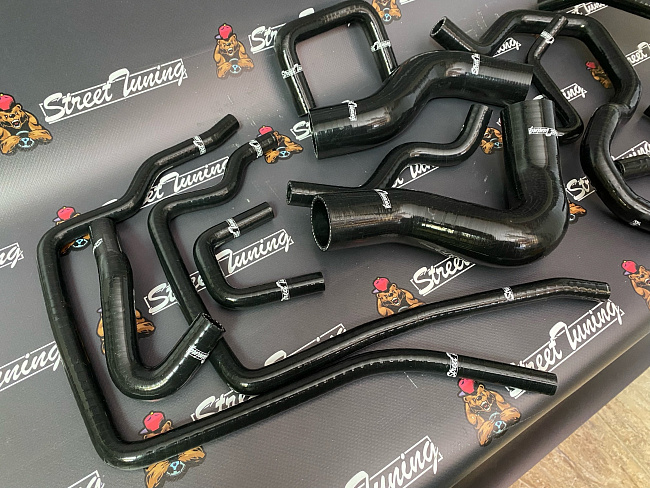 картинка Патрубки системы охлаждения StreetTuning Subaru Impreza GC8 EJ20 2.0 11 шт магазин  StreetTuning 