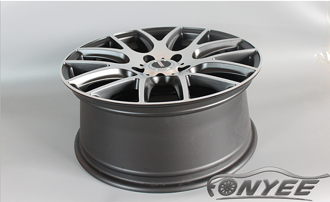 картинка Новые диски Styluz M537 R17 5х114,3 ET43 J7,5 черный мат + серебро магазин  StreetTuning 