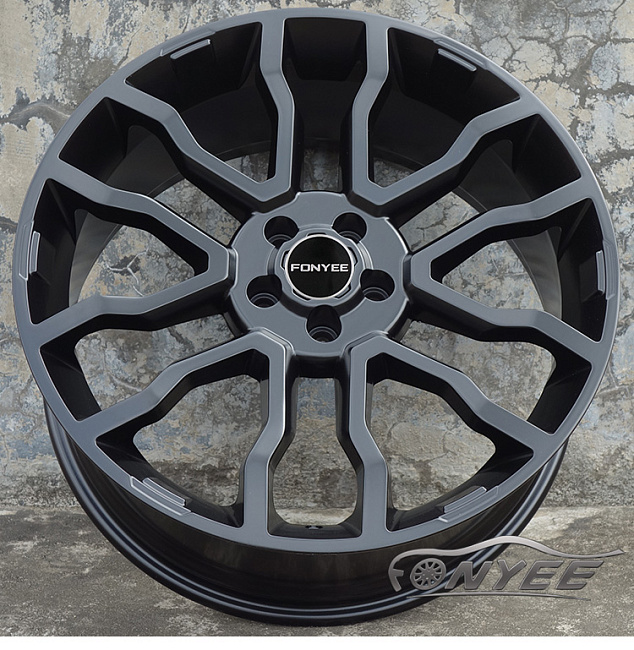 картинка Новые диски Range Rover R20 5x108 ET45 J8,5 черные магазин  StreetTuning 