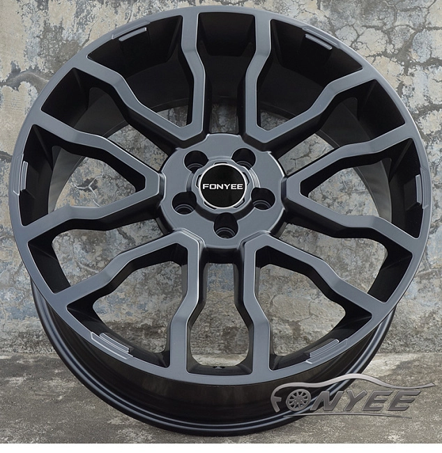 картинка Новые диски Range Rover R20 5x108 ET45 J8,5 черные магазин  StreetTuning 