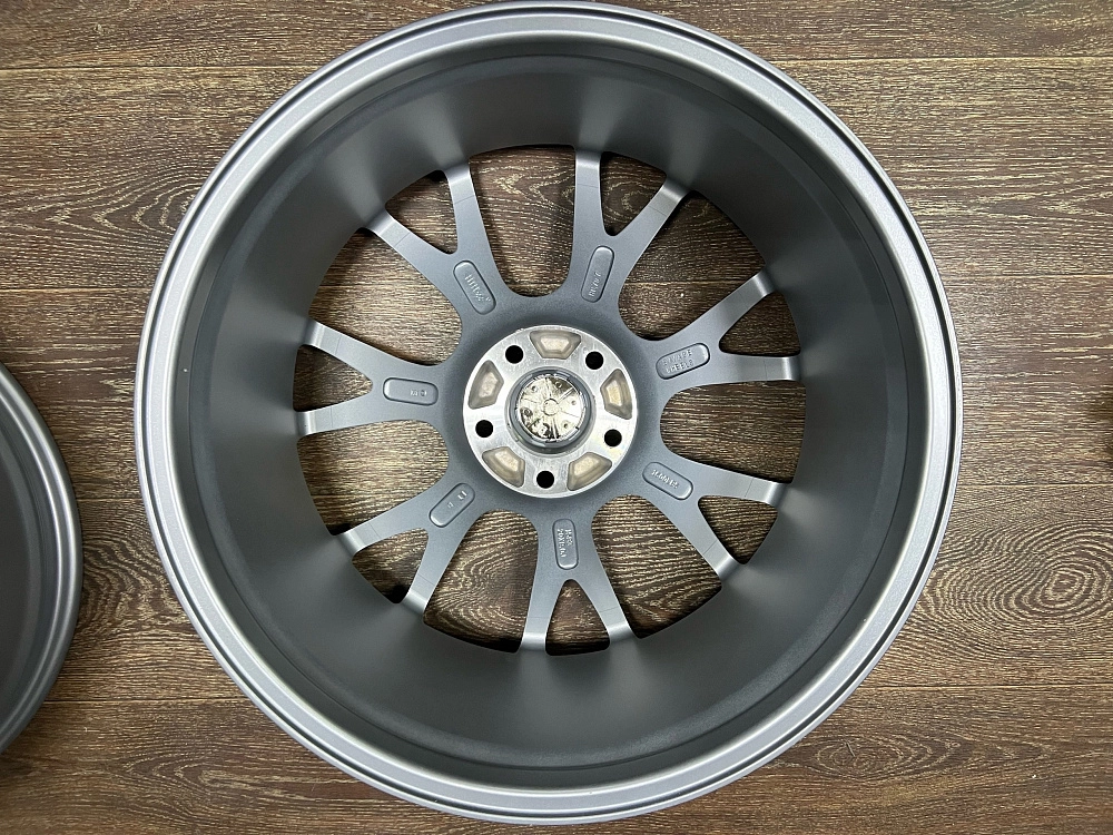 картинка Новые диски Hellcat SRT Syle R20 J9 ET18 5X114.3 серый мат от магазина  StreetTuning