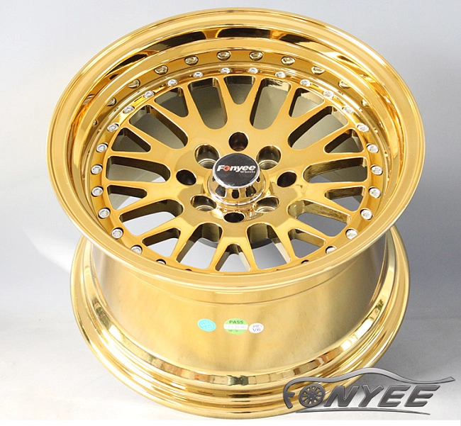 картинка Новые диски ESM 007 R17 4x100-4x114,3 ET20 J9 хром золото магазин  StreetTuning 