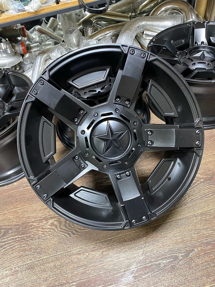 картинка Новые диски KMC XD Rockstar Series 2 R17 J9 ET0 6X139.7/135 от магазина  StreetTuning