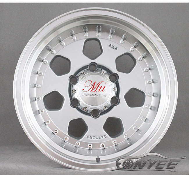 картинка Новые диски Daytona R16 6х139,7 ET-44 J10 серебристые + полированная полка магазин  StreetTuning 