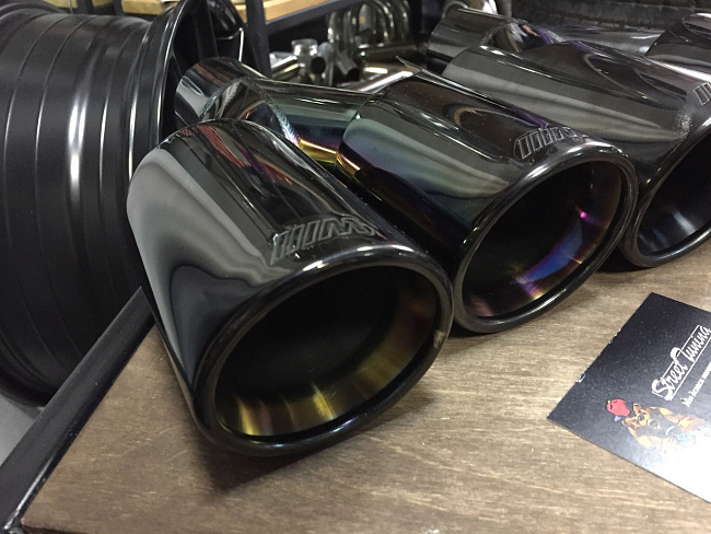 картинка Насадки на глушитель BMW M двойные комплект- 2 шт 57 х 80 мм магазин  StreetTuning 