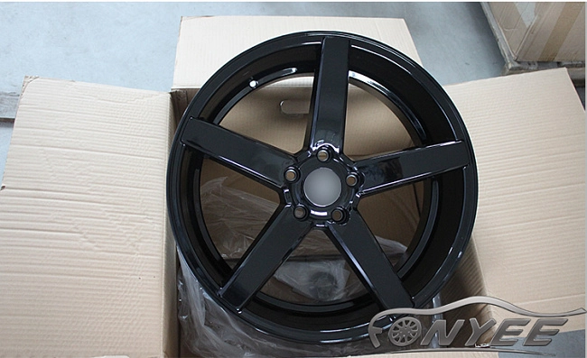 картинка Новые диски Vossen CV3 Replica R20 5X120 ET40 J10 черный гляненц магазин  StreetTuning 